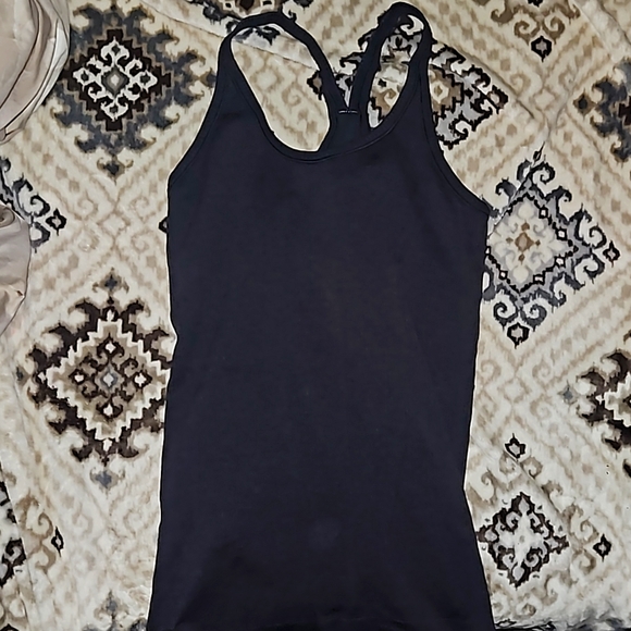 Lululemon tank - Picture 2 of 2